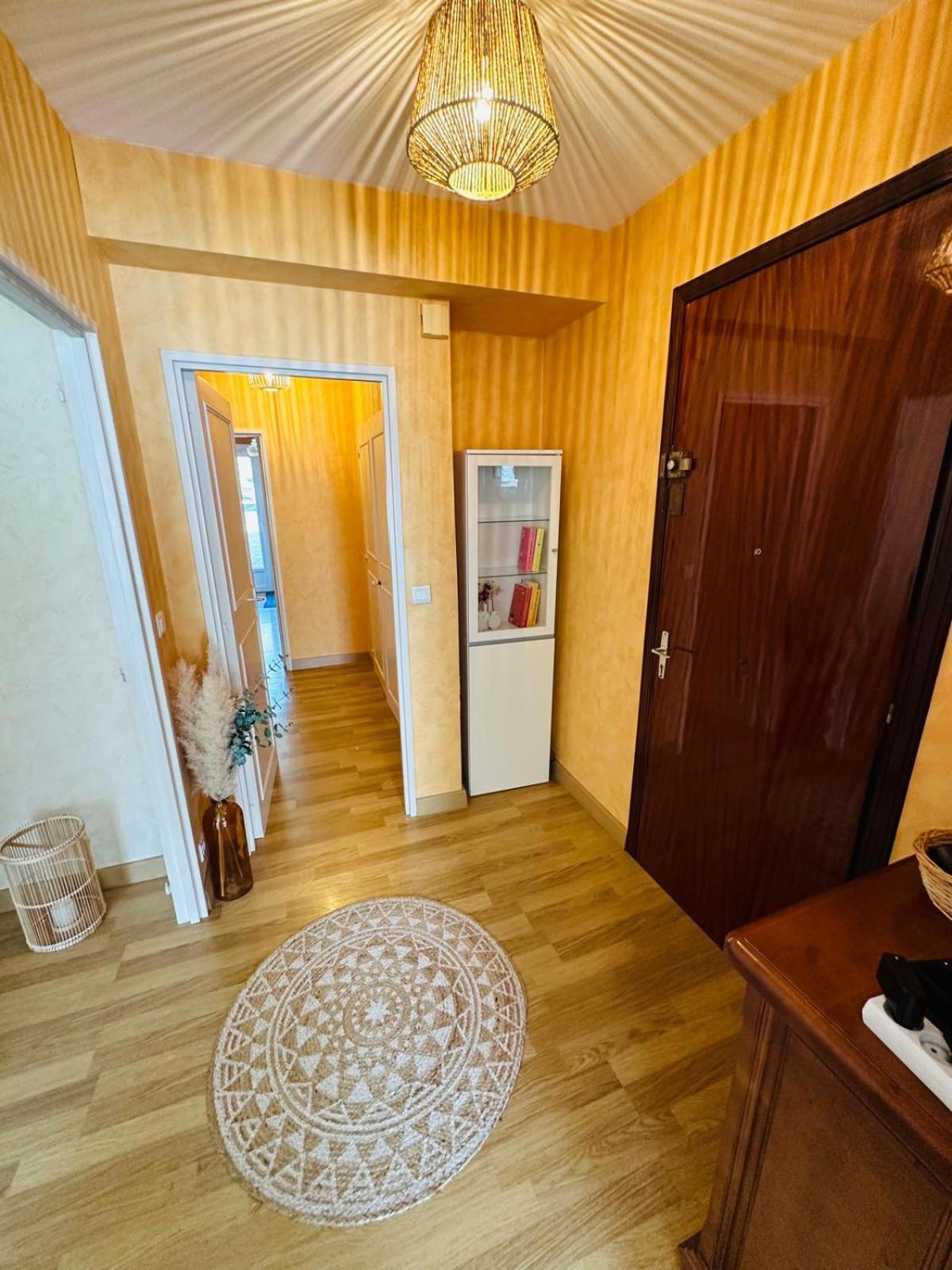 Spacieux 2 Chambres 65M2 Climatise Au Village Medieval Entre Nice Et Antibes Вилньов Любе Екстериор снимка